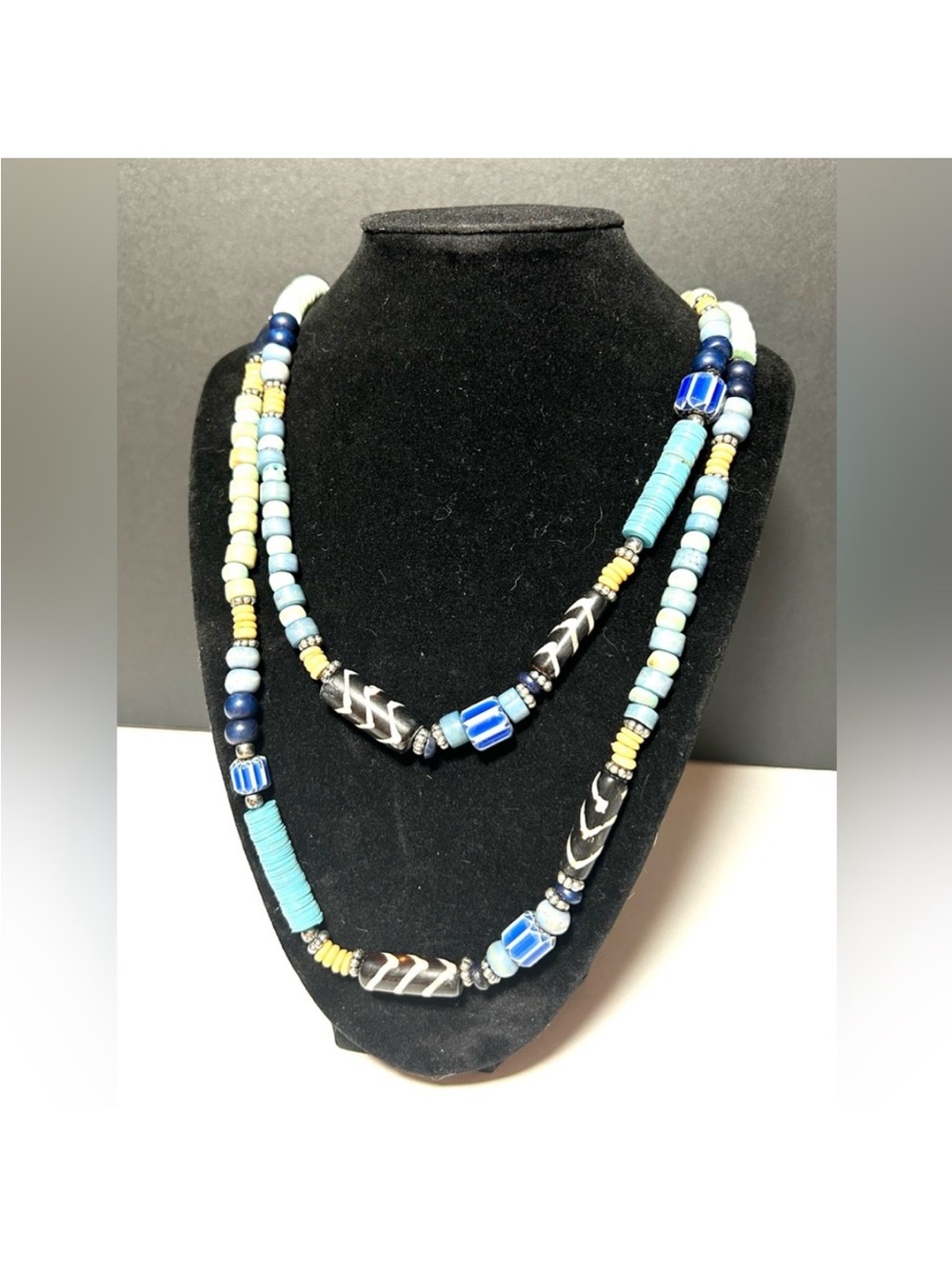 6 Piece Beaded Jewelry Set! Turquoise Beach Vibes! 2 Necklaces and 4 Bracelets!! - Picture 5 of 15